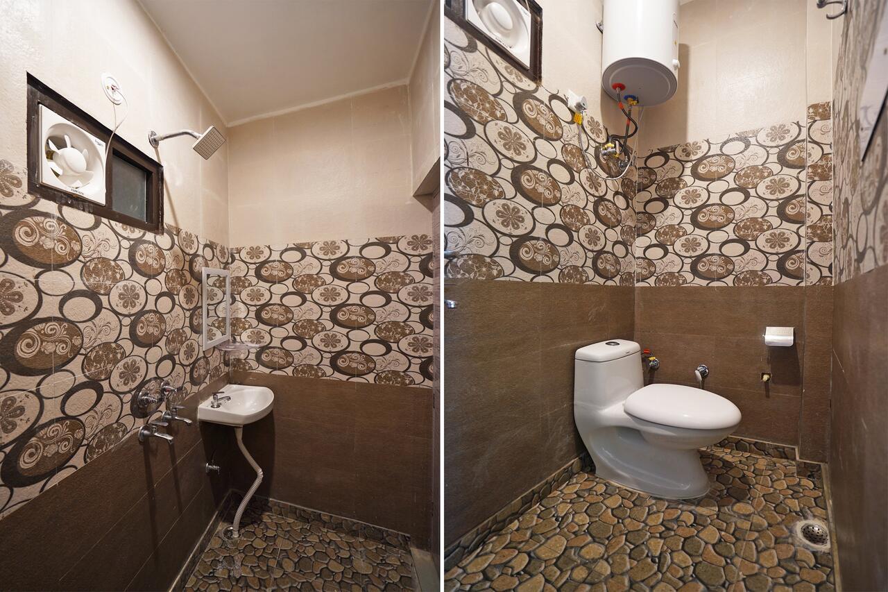 "Qlark White Palace By Oyo Rooms" photo 2