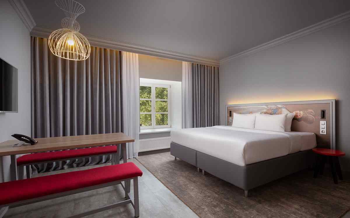Theatre Square Hotel