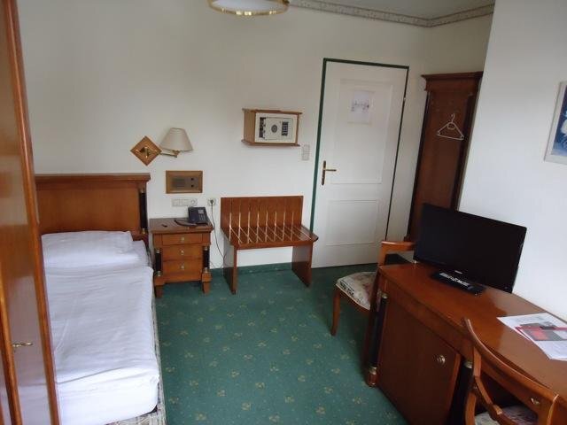 Hotel zur Post photo 4