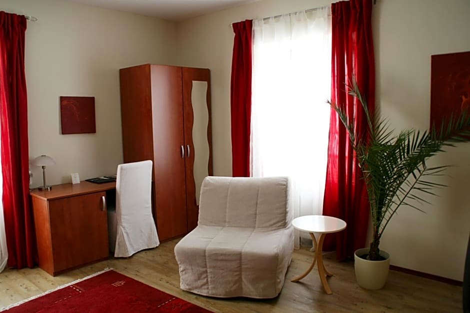 Hotel Bachgasslhof Leoben photo 3