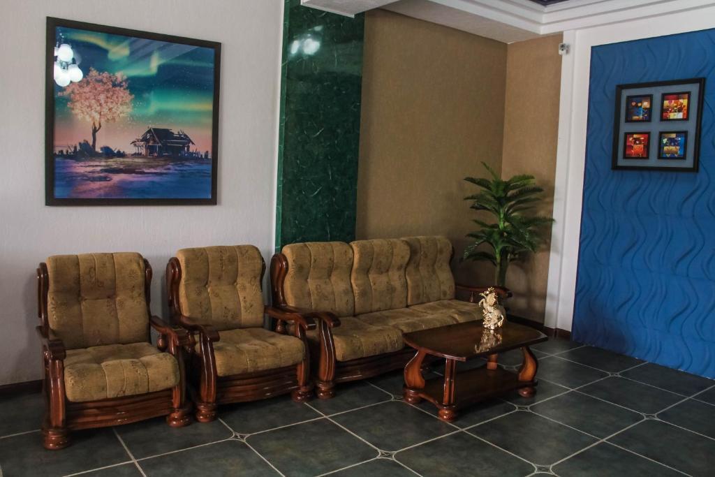 Paradise Hotel photo 2