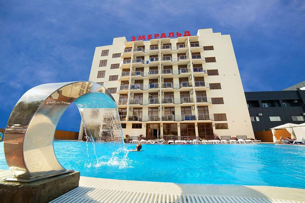 Emerald Hotel photo 2