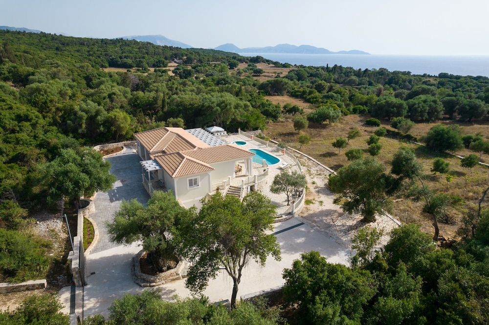 Ionian Mansion photo 3