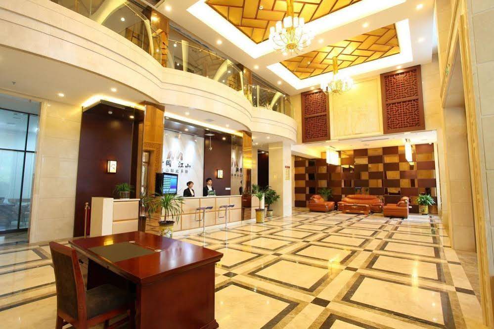 Jinggang Jiangshan Grand Hotel photo 2