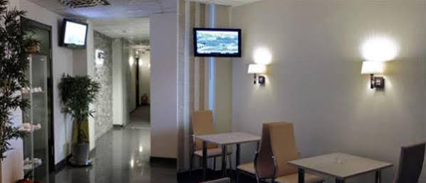 Ave Hotel photo 5