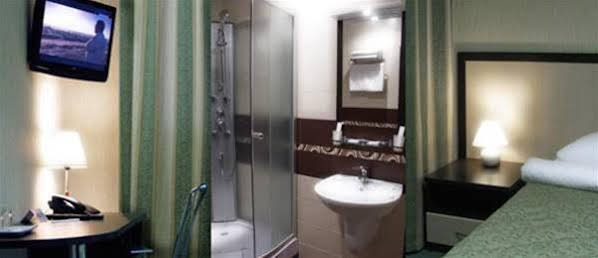 Ave Hotel photo 4