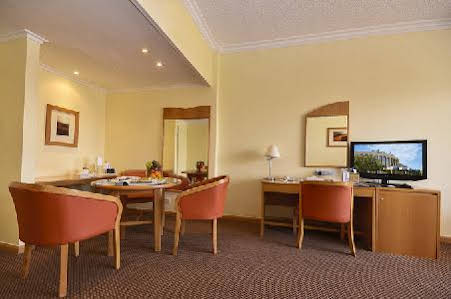 Golden Tulip photo 5