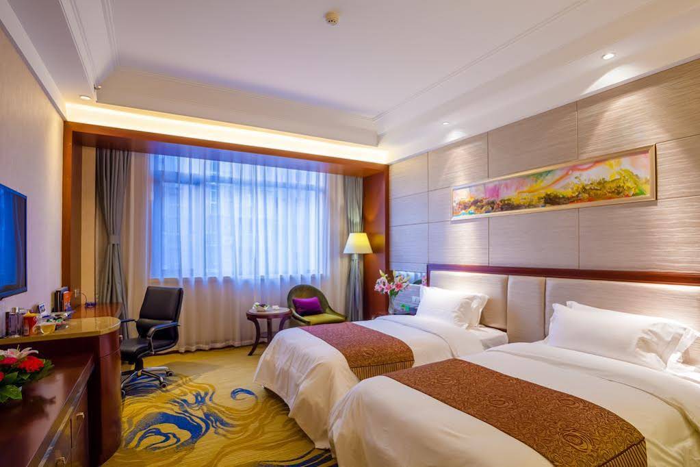 Jianyang Celebrity City Hotel