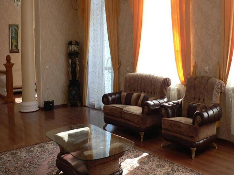 Imperatorskiy Palace photo 5