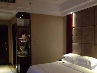 Hollyear Hotel Ningxiang photo 3