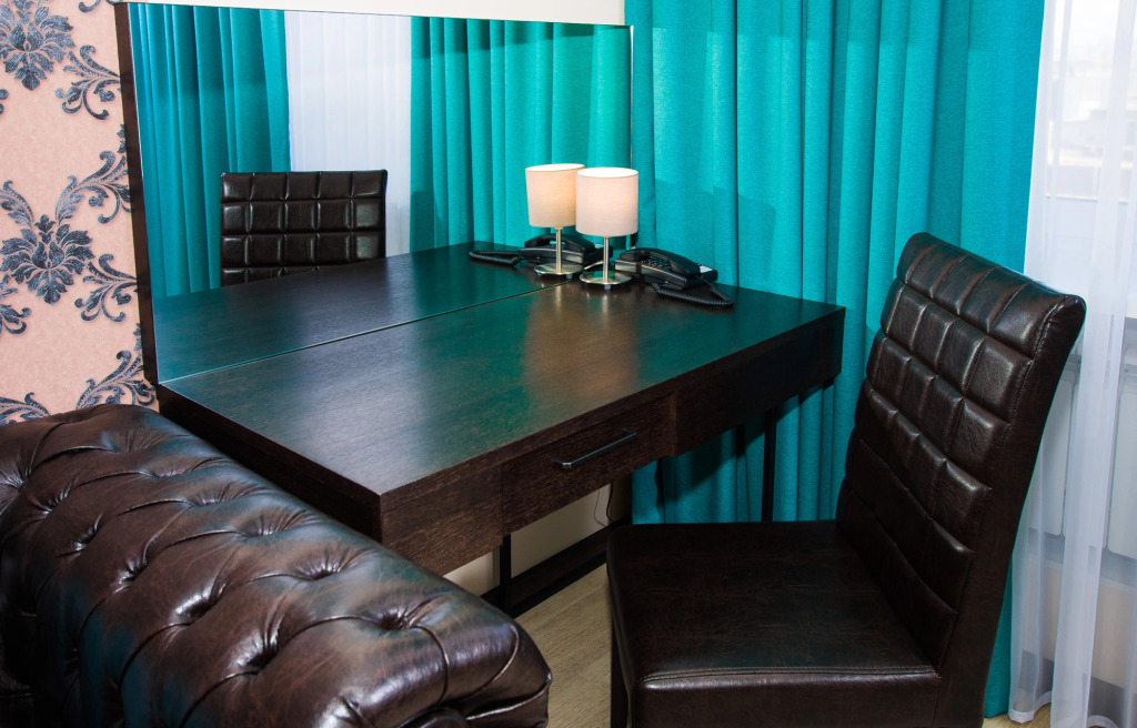 Brown hotel photo 5