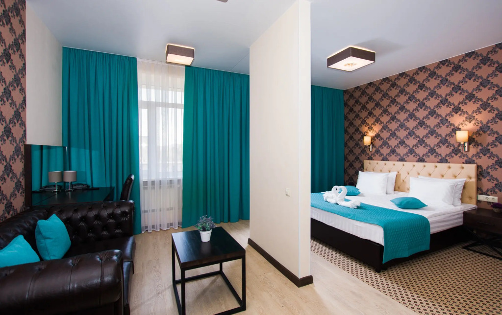 Brown hotel photo 4