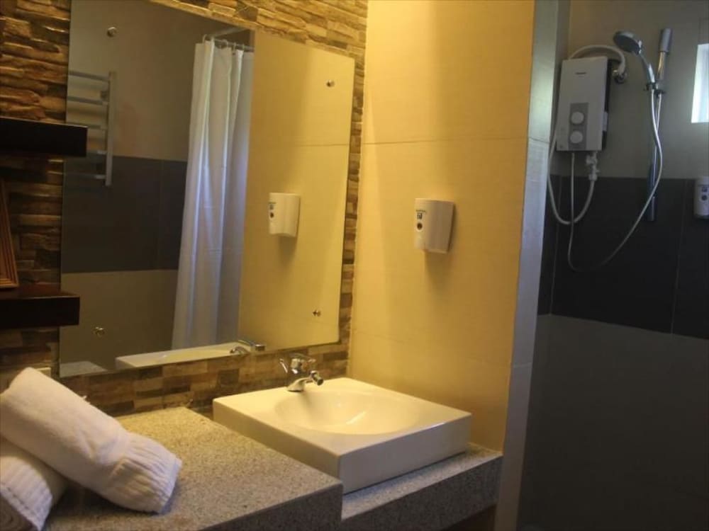 The Assemblage Point Resort photo 2