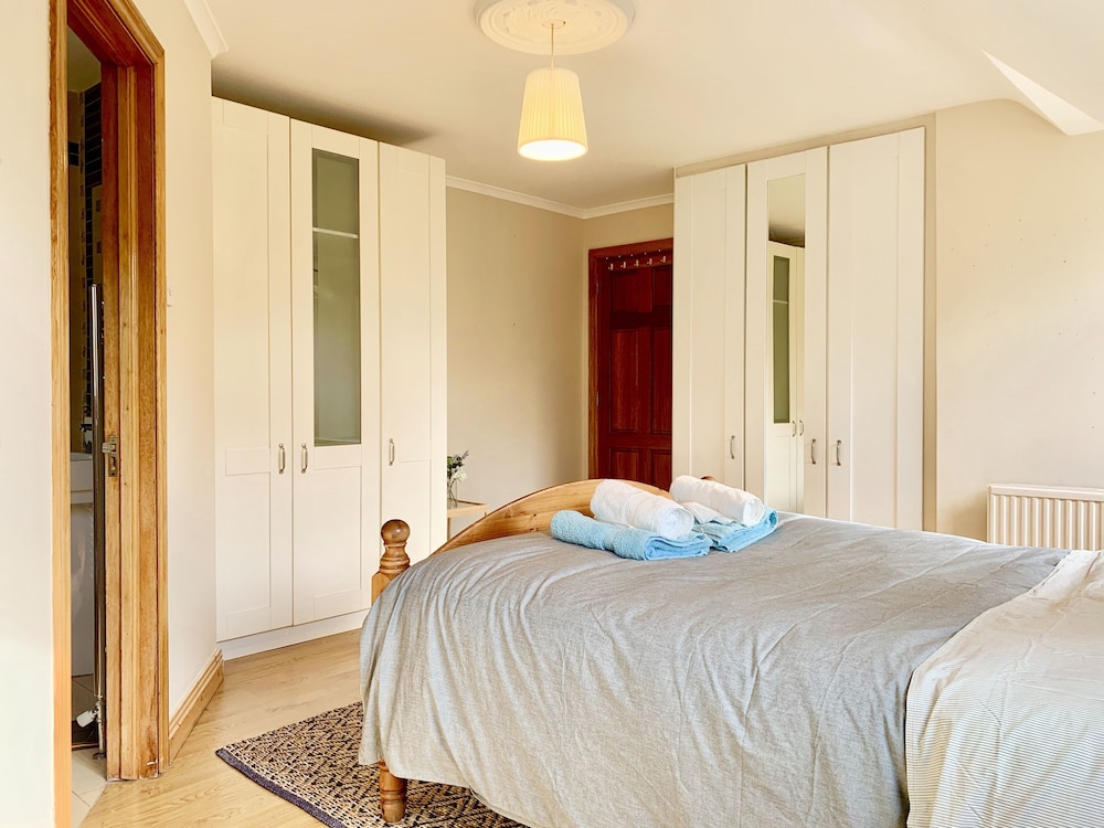 Brickfield House photo 2