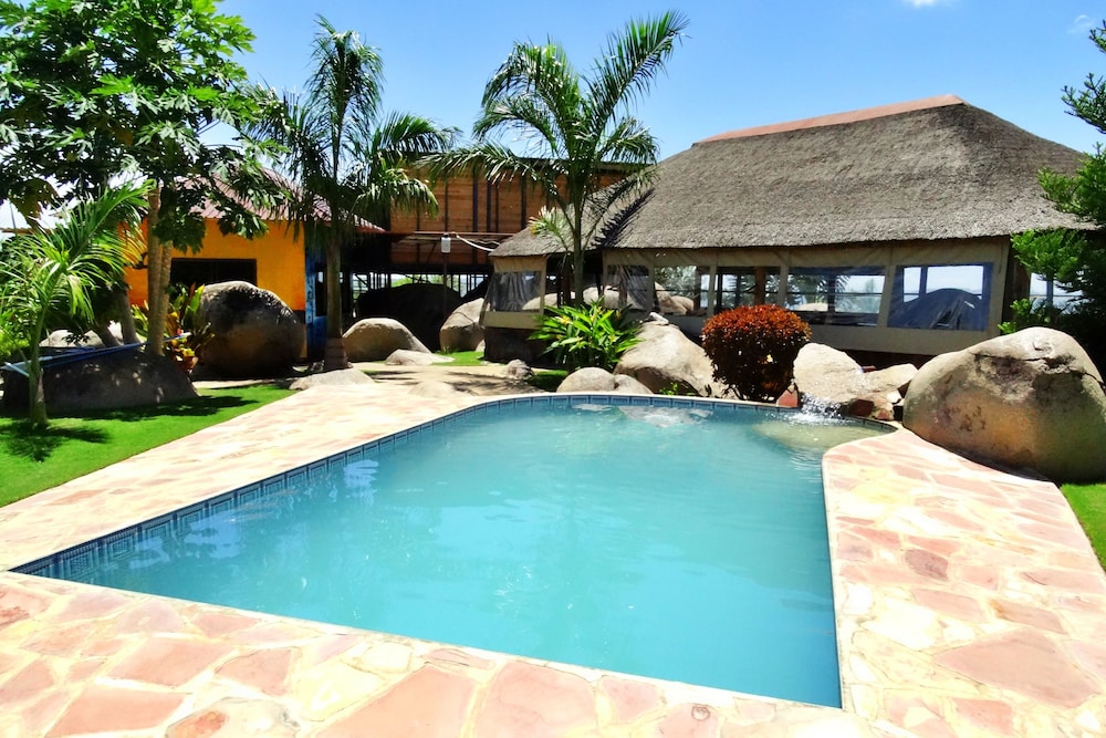 Rocky Bay Resort & Camping photo 4