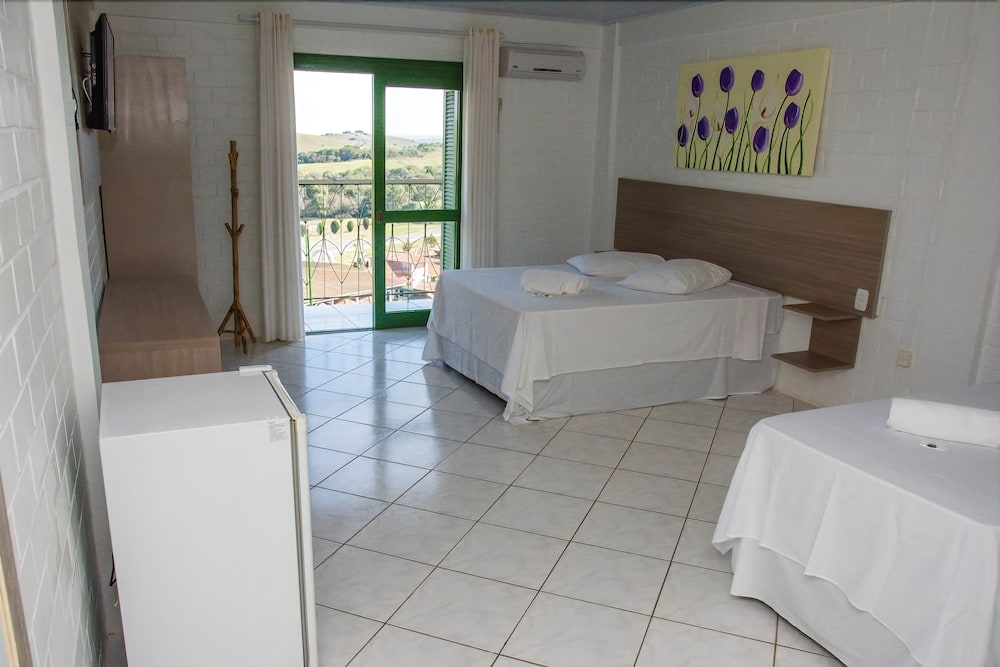 Hotel Parque das Tuias