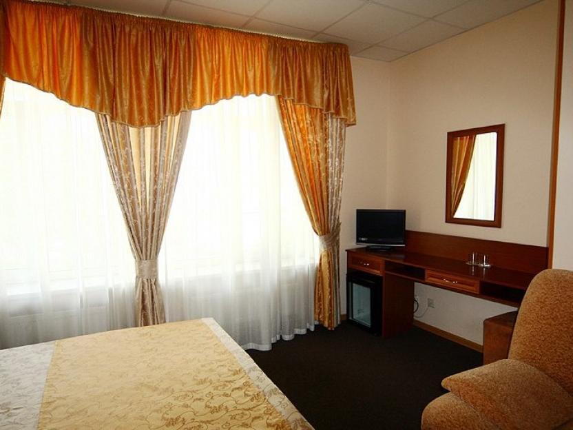Allians Hotel Vidnoe photo 5
