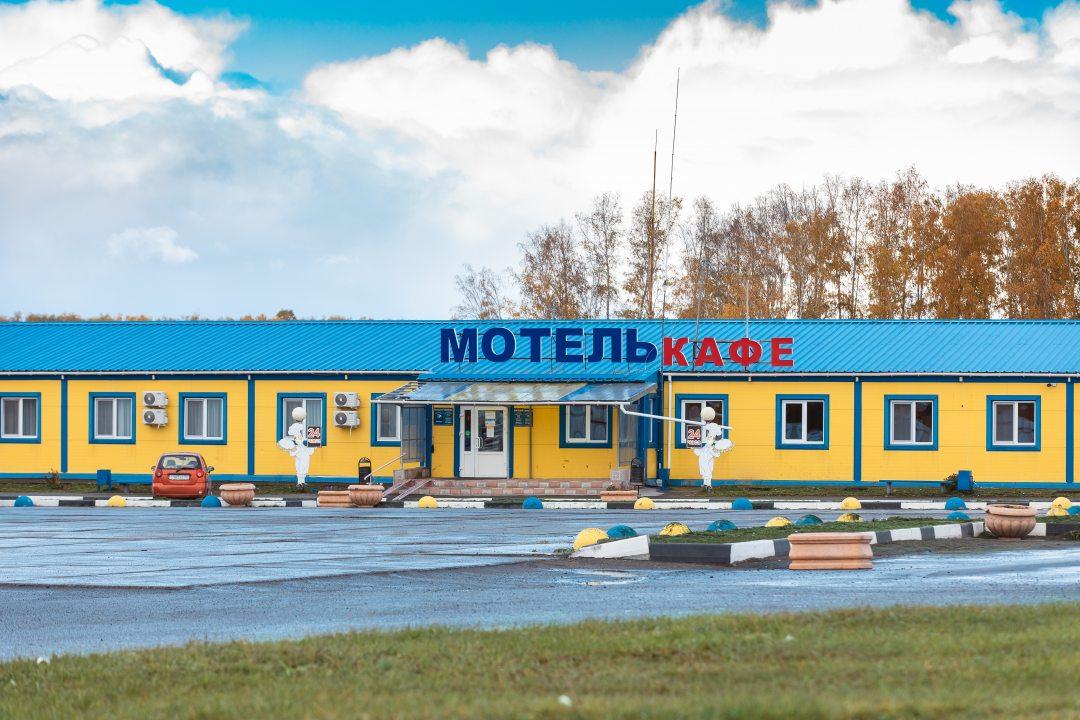 MOTEL PARUS