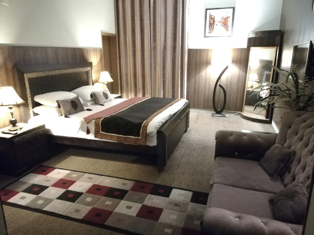 Lions Hotel Lahore photo 3