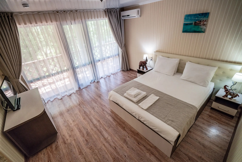 GREEN WOOD MINI-HOTEL photo 3