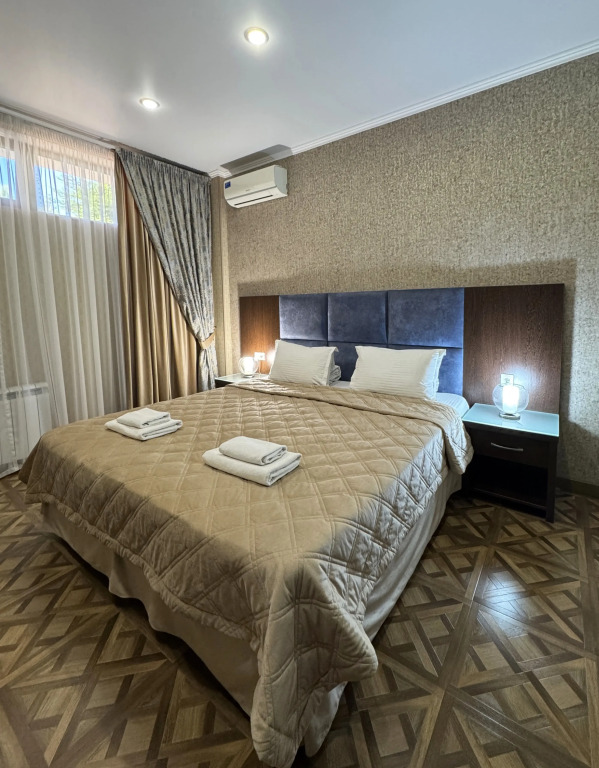 Paradeison Hotel photo 3