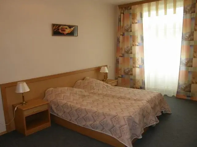 Na Lesnoj Samarskogo Universiteta Hotel photo 2