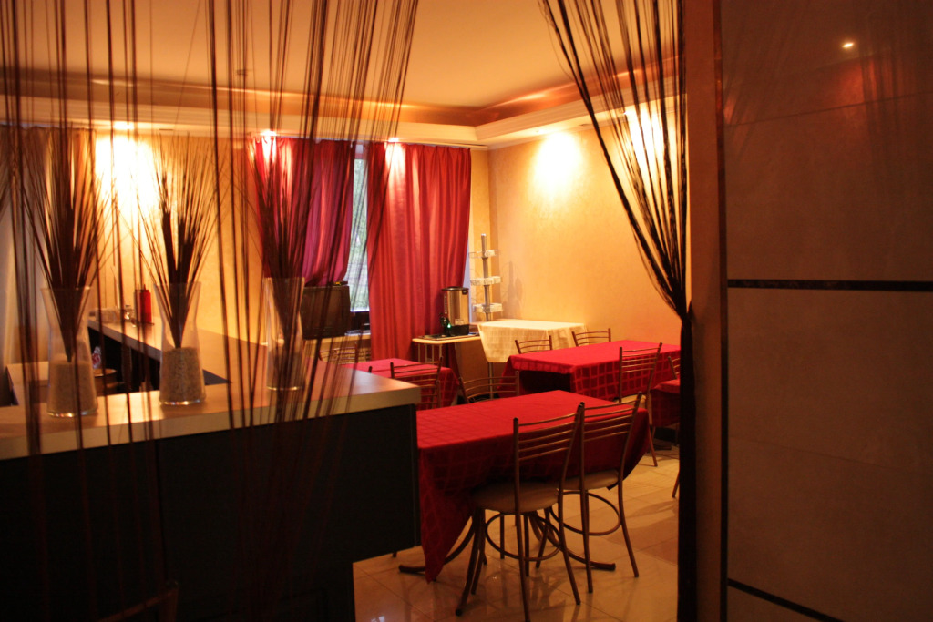 Hotel Zvezda photo 2