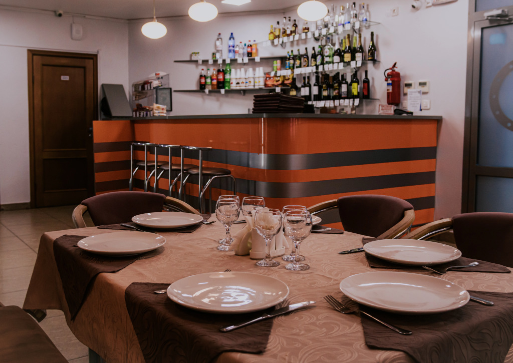 PenguiN Hotel and Entertainment Center photo 4