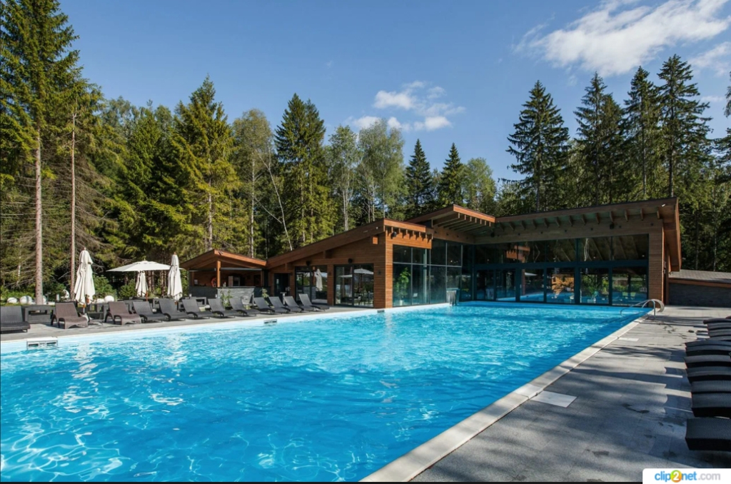 LES Art Resort photo 2