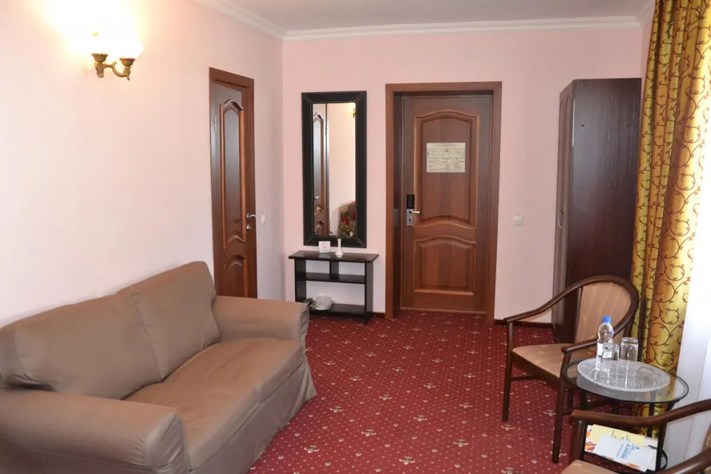 Hotel Slavyanskaya photo 4