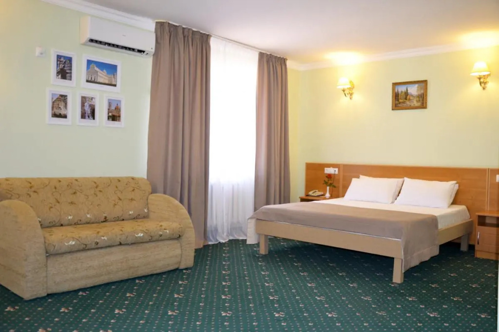 Hotel Slavyanskaya photo 3
