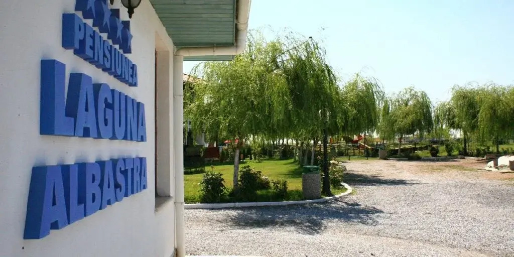 Laguna Albastra
