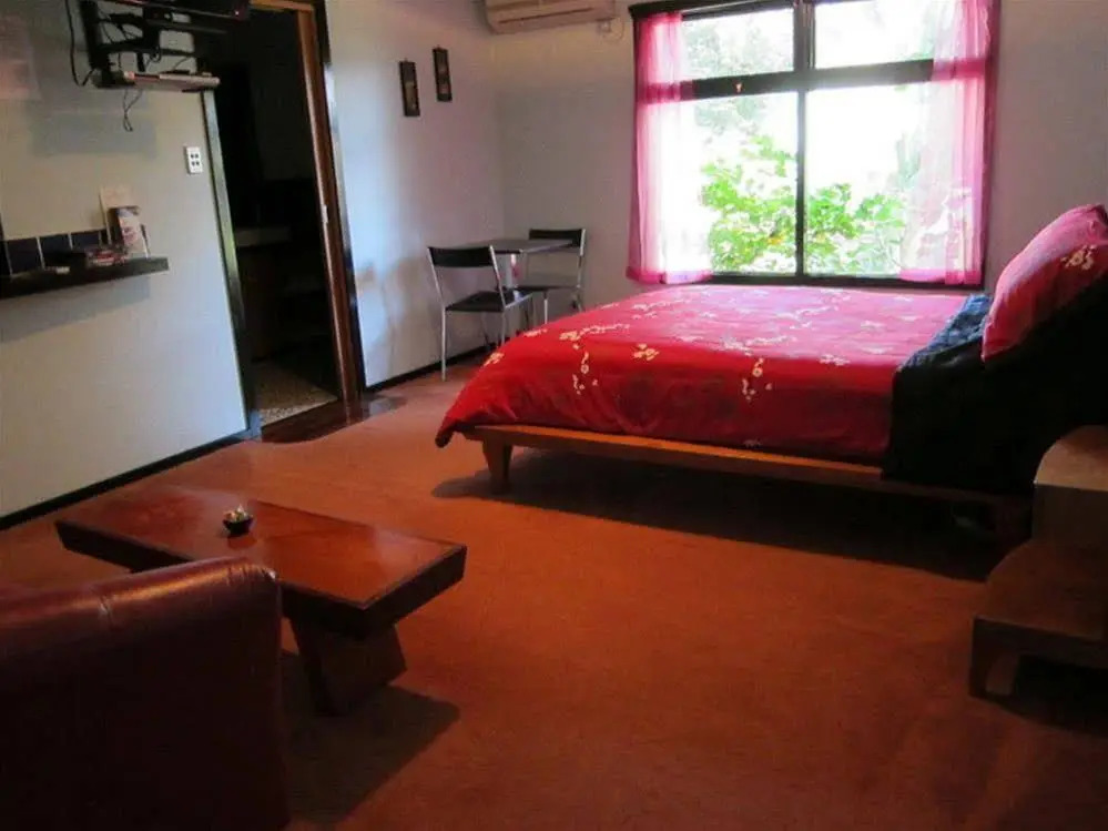 Cherry Blossom Bed & Breakfast photo 5