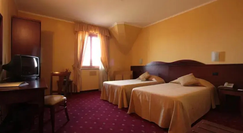 HOTEL VICTOR photo 2