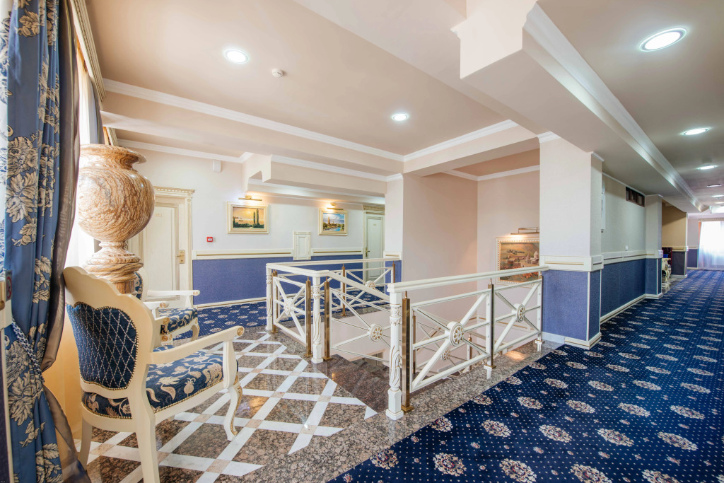 Dolphin Hotel photo 5