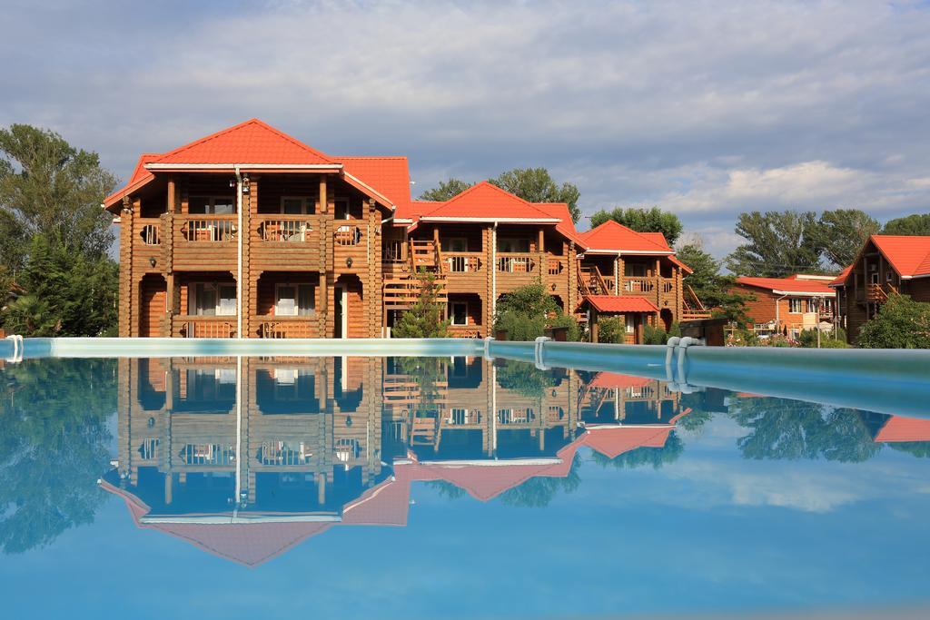 Ozero Divnoe Park-hotel