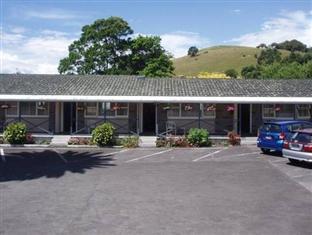 Hansens Cottage Motel