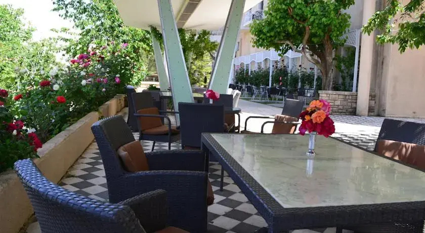 Belmont Hotel photo 5