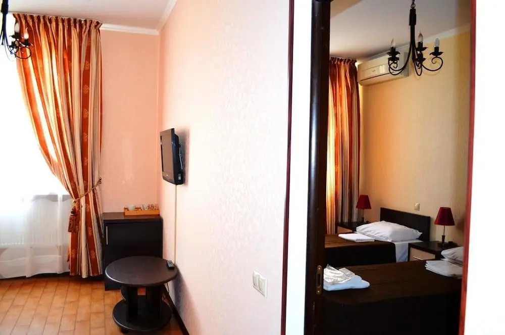 Olympia Guest House photo 4