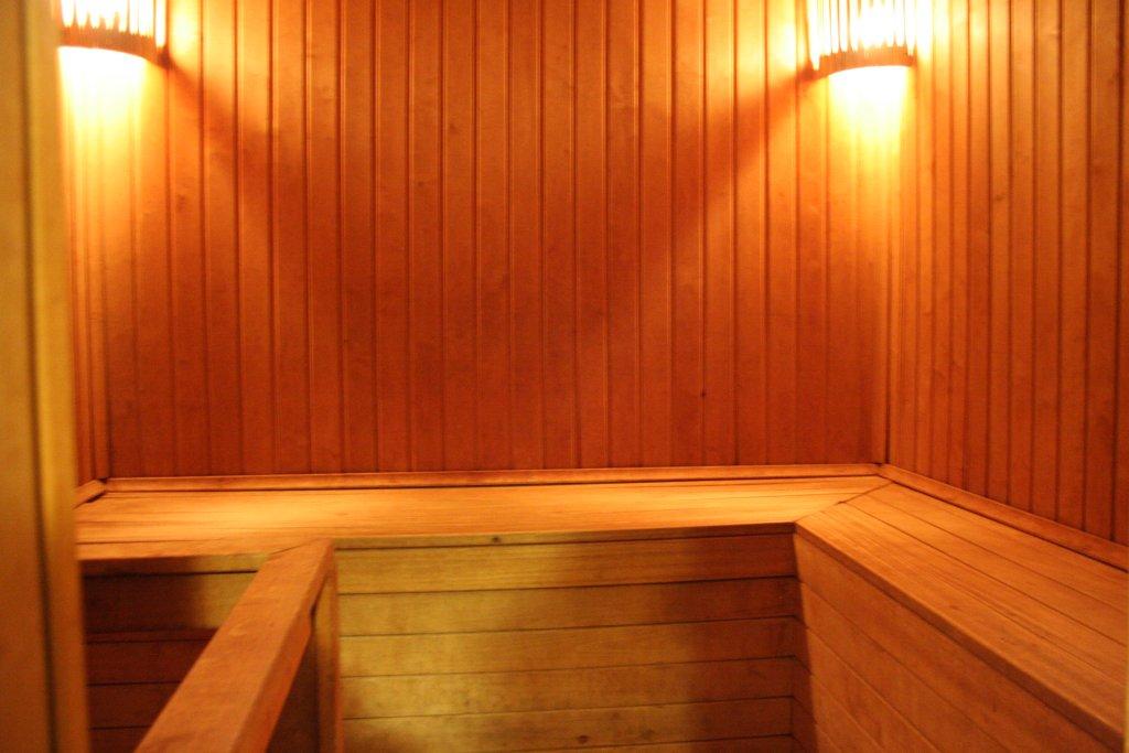 Holiday Hotel photo 4