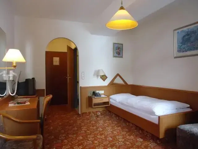 Hotel zur Post photo 2