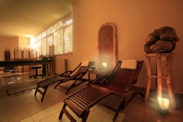 Club American Hotel Spa & Resort photo 2