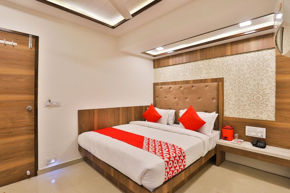 OYO 24950 Hotel Shree Balaji Residency photo 3