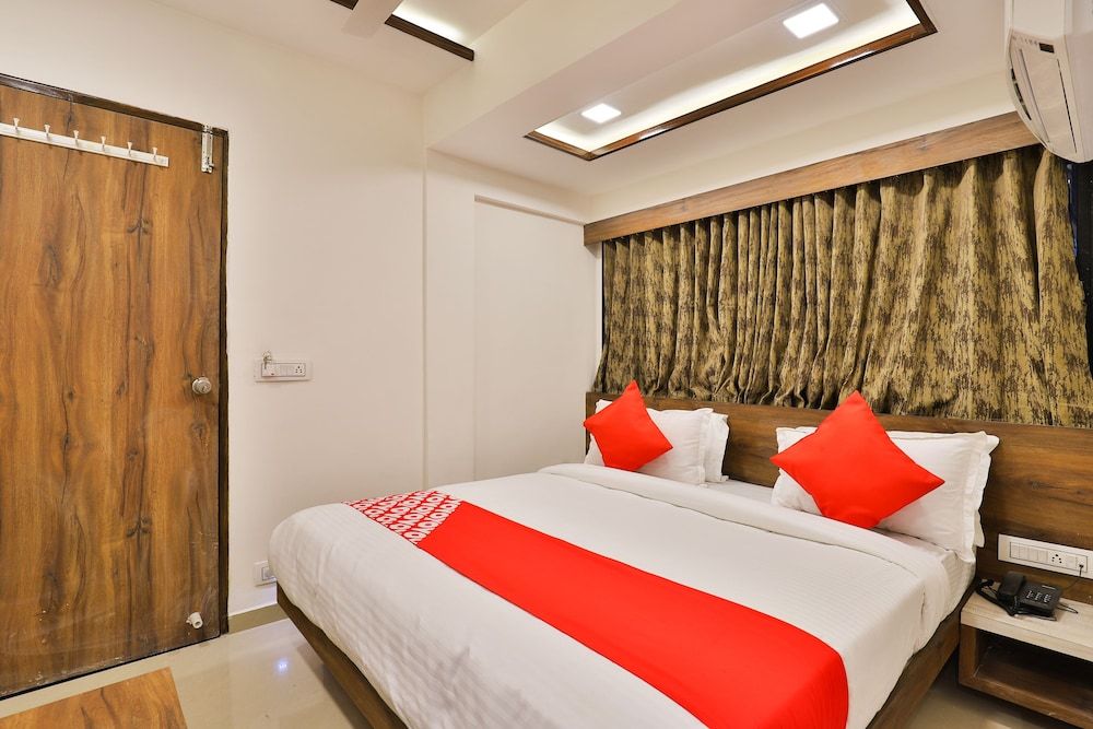 OYO 24950 Hotel Shree Balaji Residency photo 5