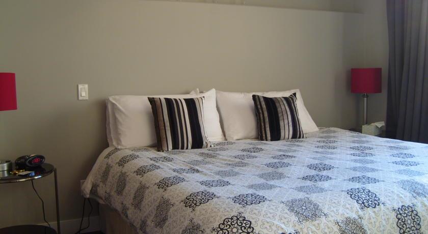 The Tenth Bed and Breakfast photo 4