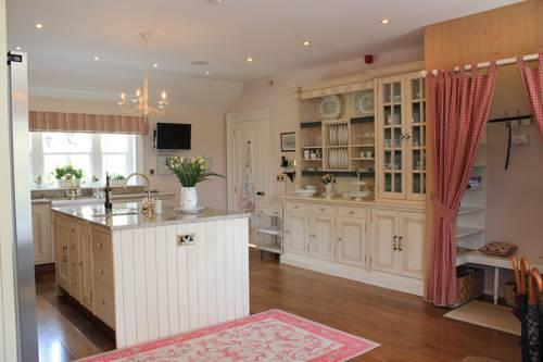 Skahard Country Villa
