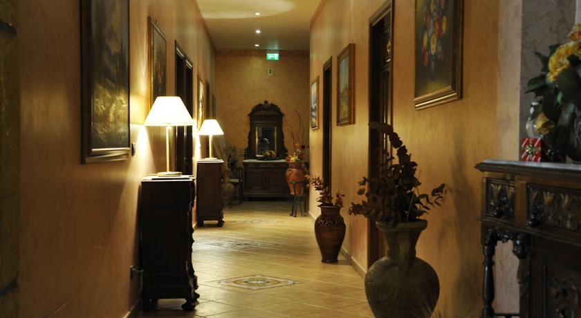 Hotel Villa Medea photo 3