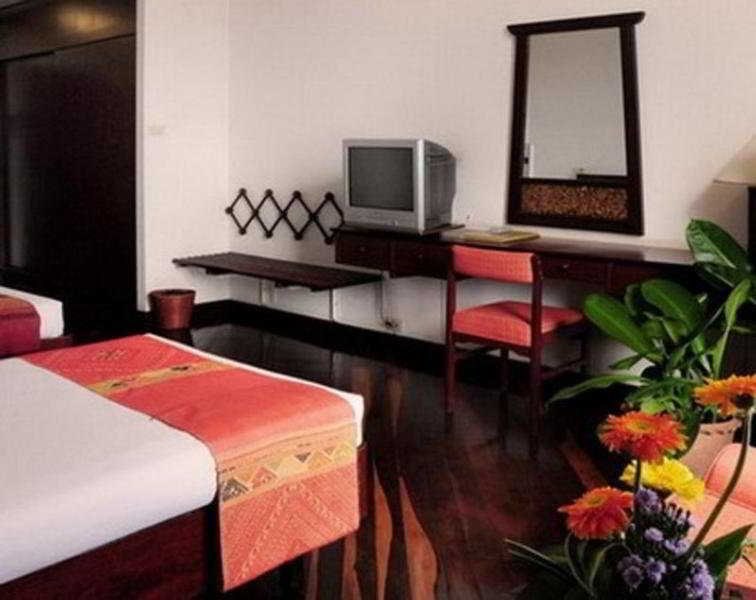 Pathumrat Hotel photo 5