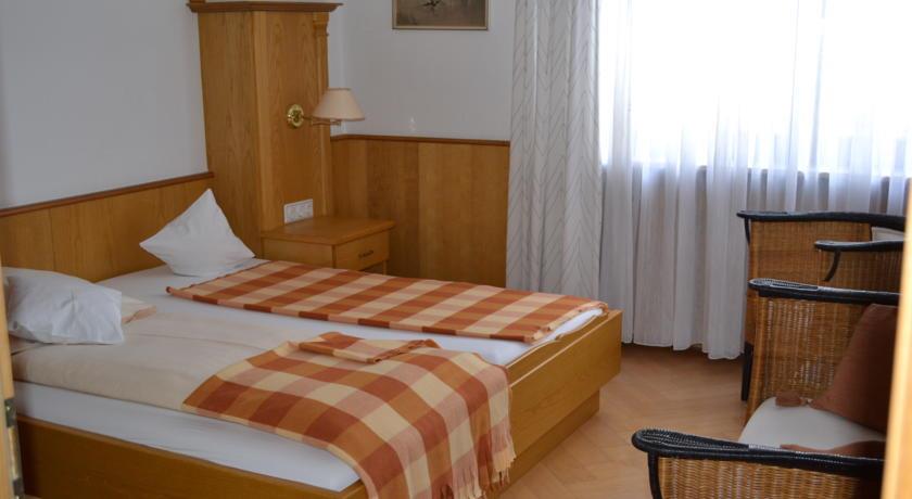 Edelweiss Park Villa Hotel photo 4