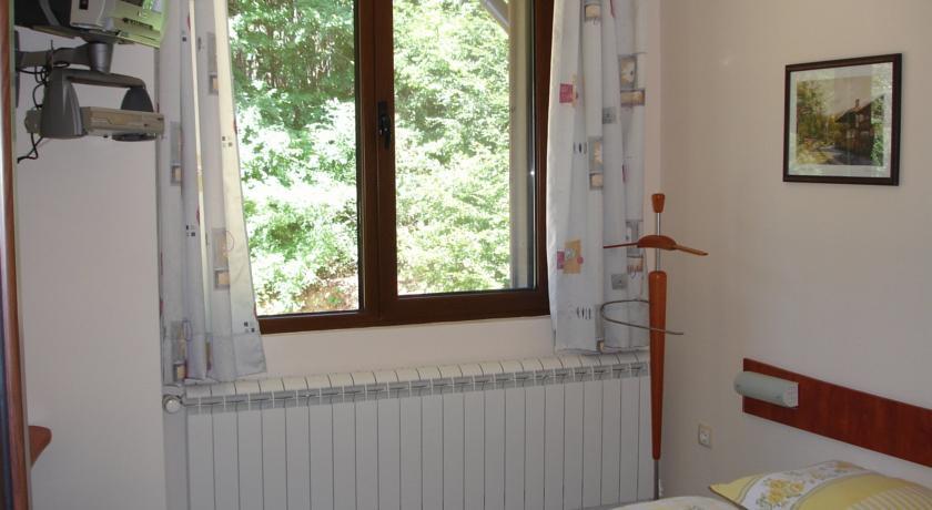 Hotel Hlebna photo 2